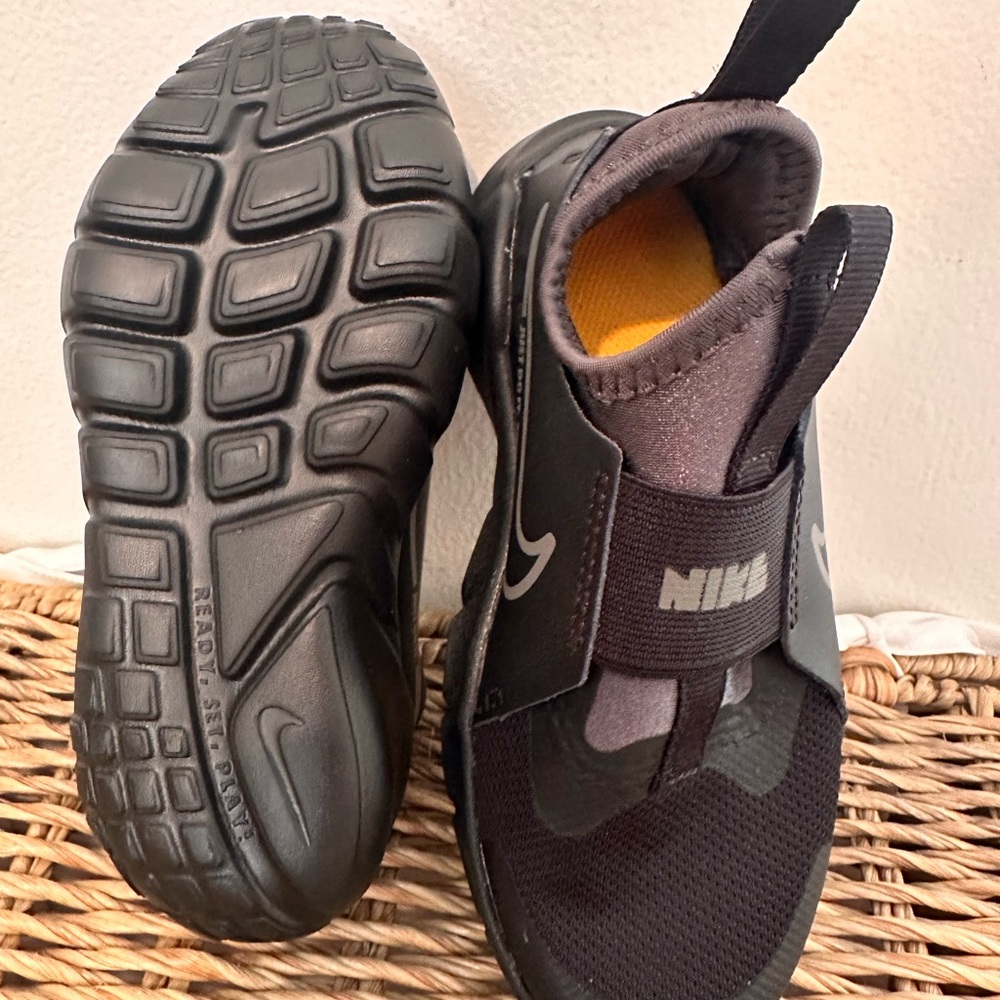Nike toddler 12 Slip on  Black Shoes